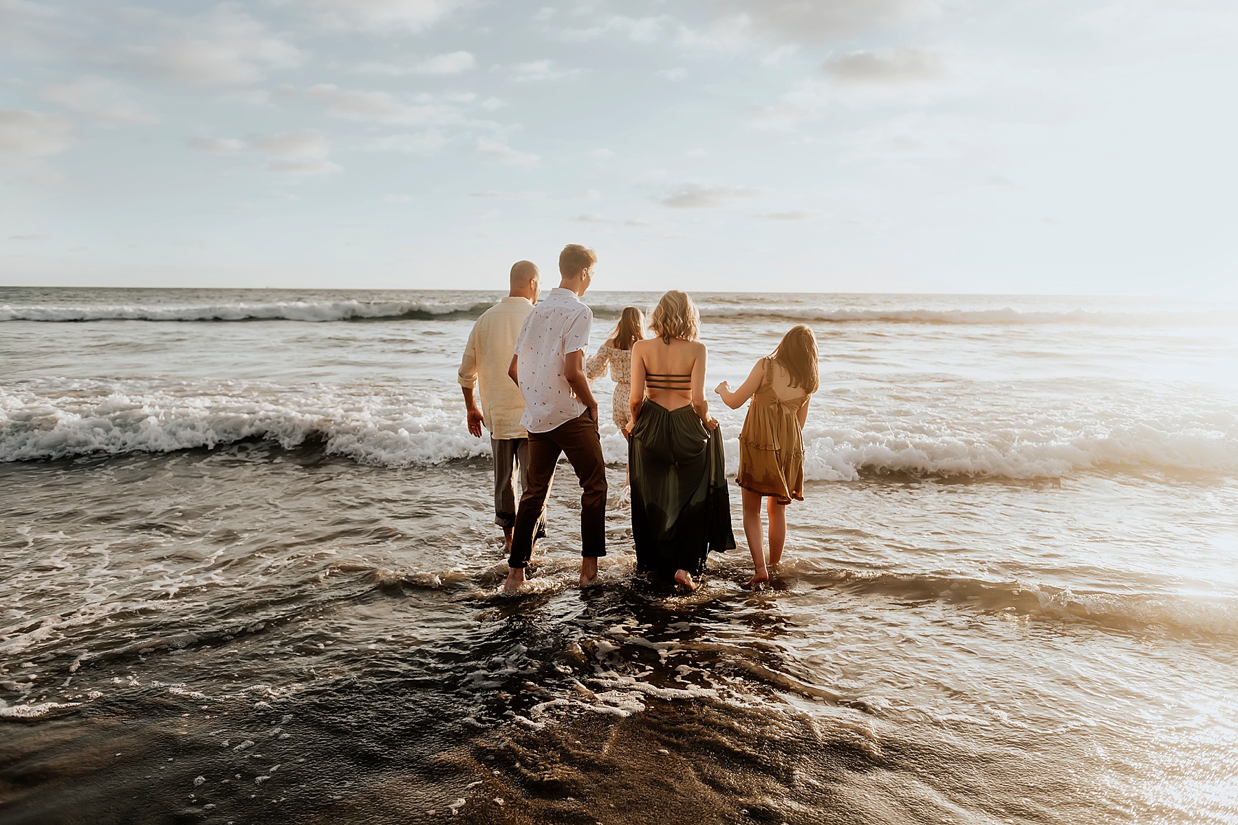 what to wear for family photos beach outfit ideas