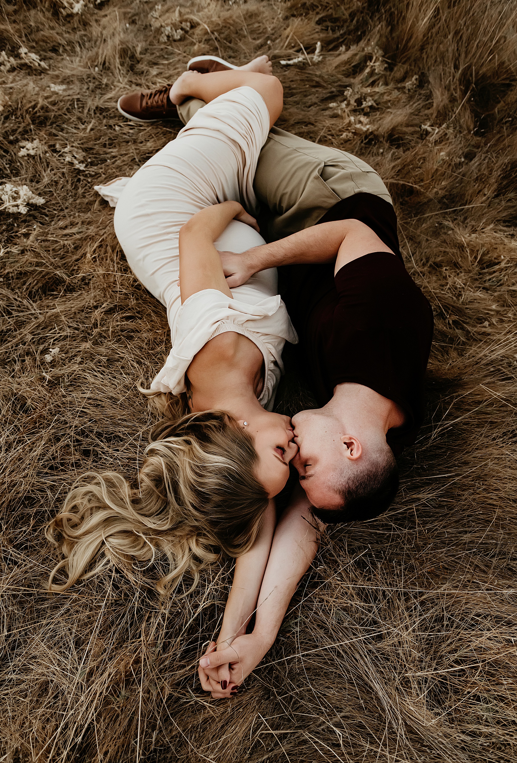 open field maternity pictures