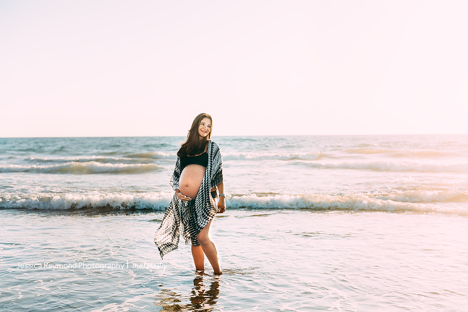 encinitas beach maternity photographer beach maternity pictures pose in water 