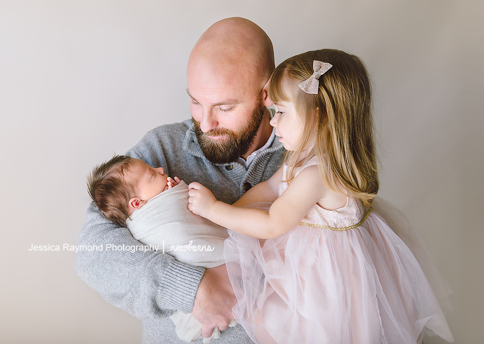 newborn photography pictures dad daughter pose