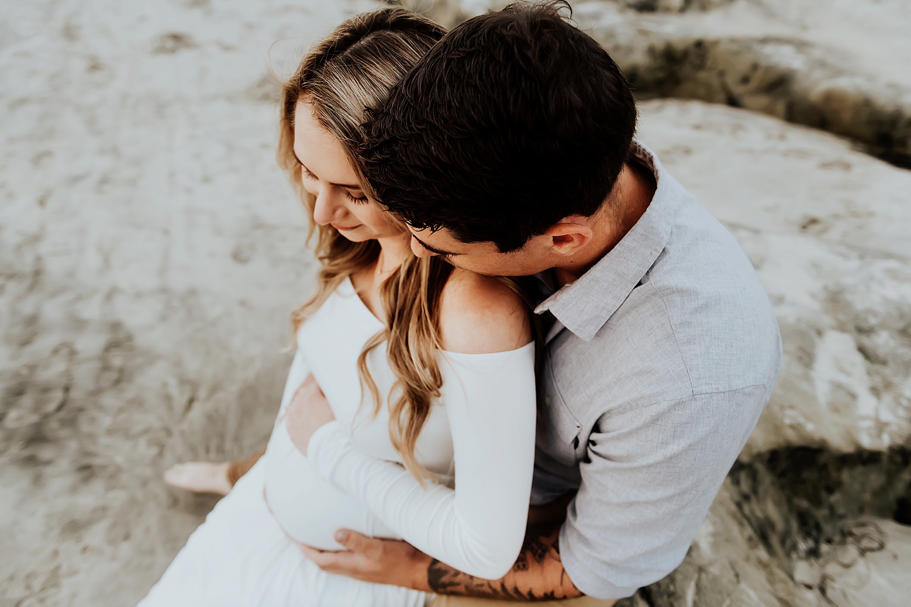 maternity photography del mar couple pose on beach