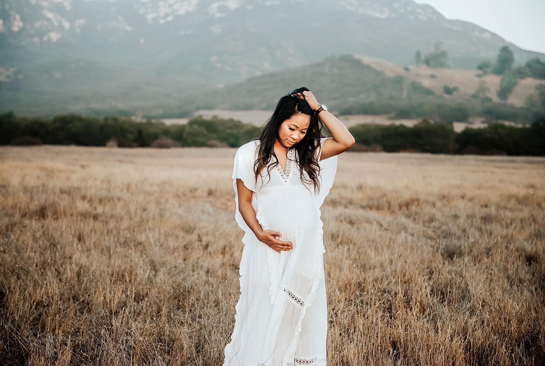 what to wear for family pictures maternity gown